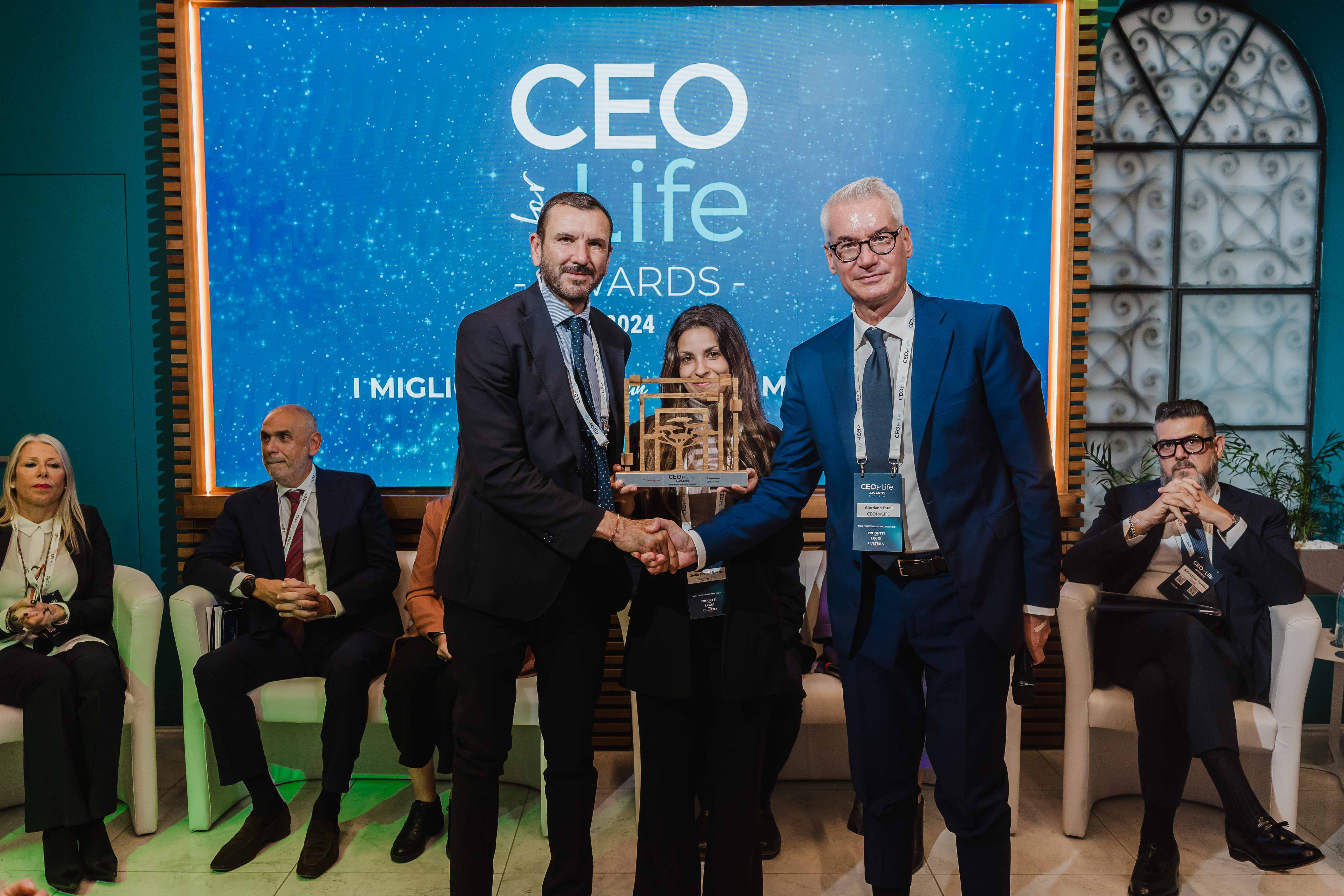 Davide Tassi riceve il premio CEOforLife Awards 2024